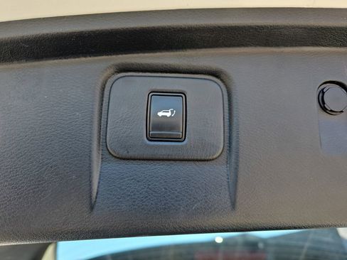 Used 2023 Nissan Murano Platinum w/ Cargo Package image 17