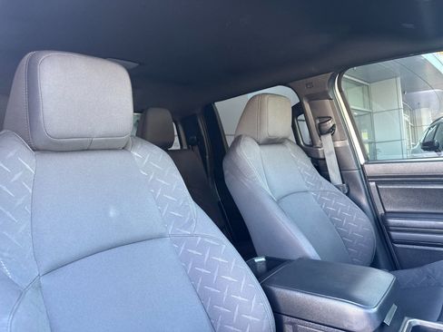 Used 2025 Toyota Tacoma SR5 RWD image 15