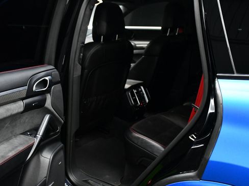 Used 2017 Porsche Cayenne GTS image 37