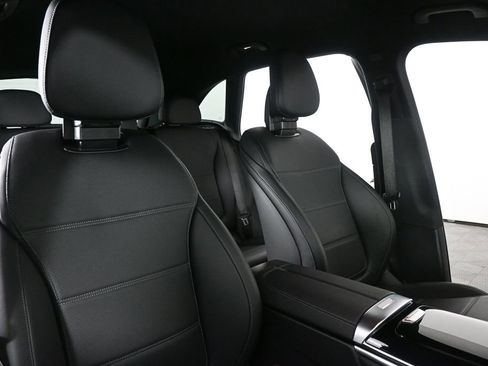 Certified 2025 Mercedes-Benz GLC 300 4MATIC image 20