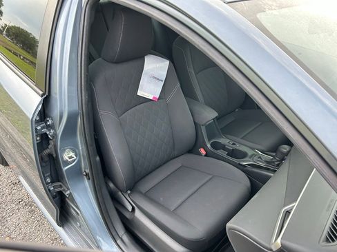 Used 2023 Toyota Corolla LE FWD image 15