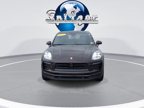 Used 2023 Porsche Macan AWD/4WD image 3
