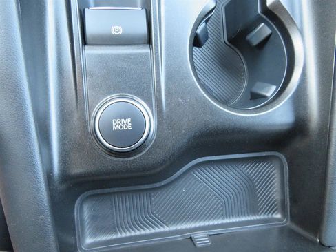 Used 2025 Ford Explorer ST-Line AWD/4WD image 24