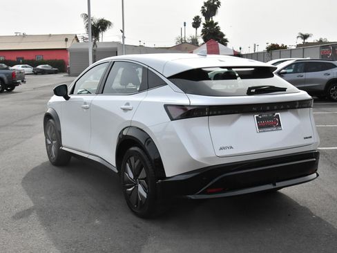 Used 2024 Nissan Ariya FWD image 6