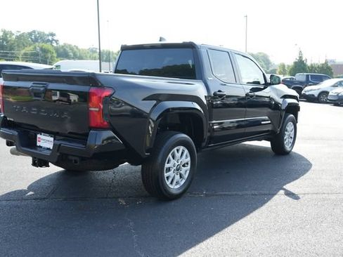 Used 2025 Toyota Tacoma SR5 RWD image 7