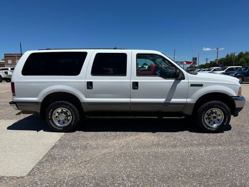 Used 2004 Ford Excursion XLT AWD/4WD image 7
