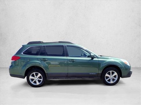 Used 2014 Subaru Outback 2.5i Limited w/ Moonroof Package AWD/4WD image 5