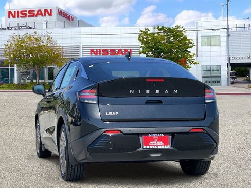 New 2026 Nissan Leaf image 3