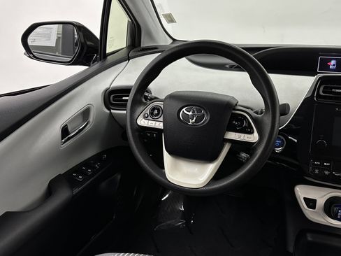 Used 2017 Toyota Prius Two w/ Prius Two Safety Plus Package image 22