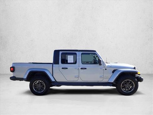 Used 2023 Jeep Gladiator Overland w/ Trailer Tow Package image 5