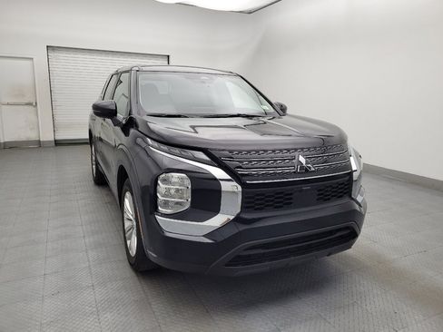 Used 2024 Mitsubishi Outlander ES FWD image 14