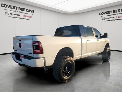 Used 2024 RAM 2500 Laramie w/ Night Edition image 9