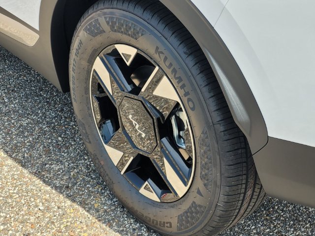 New 2026 Kia Sportage LX FWD image 5