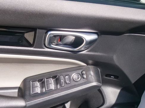 Used 2022 Honda Civic Touring image 19