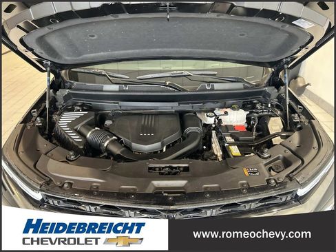 Certified 2024 Chevrolet Traverse Z71 w/ Enhanced Driving Package image 9