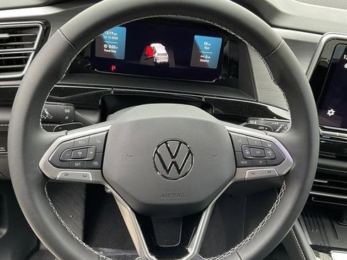 New 2026 Volkswagen Atlas Cross Sport SE image 8