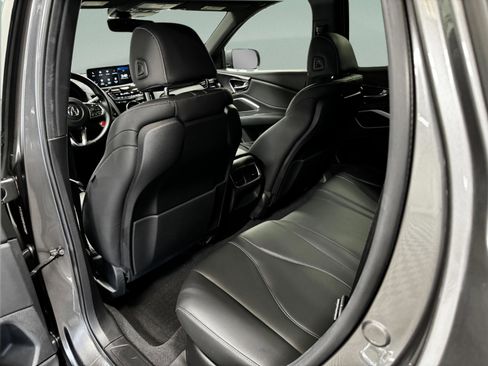 Certified 2025 Acura RDX SH-AWD image 10
