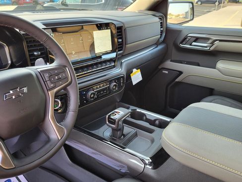 New 2026 Chevrolet Silverado 1500 ZR2 w/ Dark Appearance Package image 17