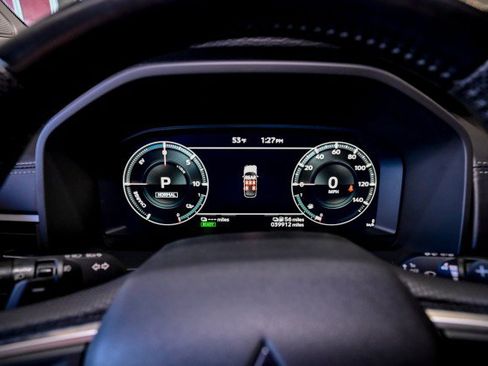 Used 2023 Mitsubishi Outlander SEL 40th Anniversary image 36