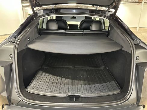 Used 2026 Tesla Model Y 2WD image 15