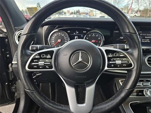 Used 2019 Mercedes-Benz E 300 image 23