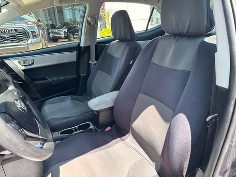 Used 2016 Toyota Corolla LE FWD image 11