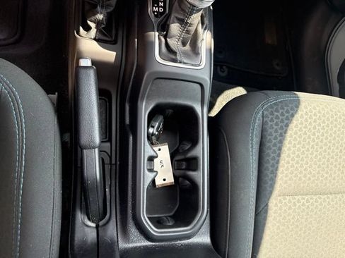 Used 2024 Jeep Wrangler Unlimited Rubicon 4xe AWD/4WD image 22