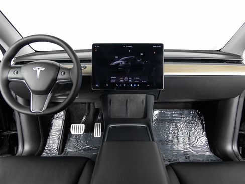 Used 2022 Tesla Model Y Performance image 29
