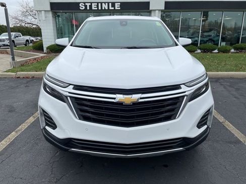 Used 2022 Chevrolet Equinox LT image 2