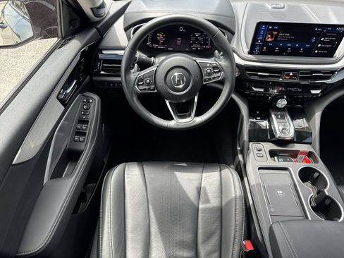 Used 2025 Acura MDX w/ Technology Package FWD image 16