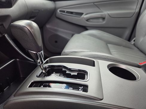 Used 2013 Toyota Tacoma PreRunner image 13