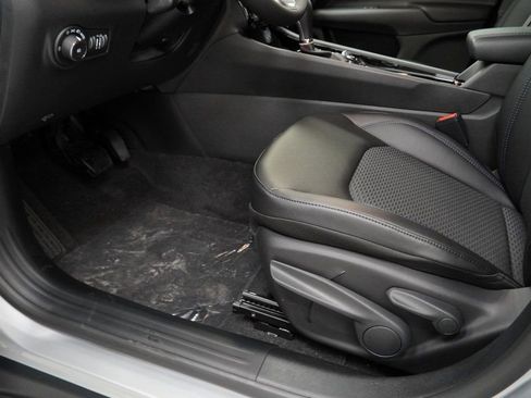 New 2026 Jeep Compass Latitude AWD/4WD image 28