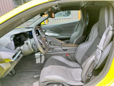 Used 2020 Chevrolet Corvette Stingray Coupe w/ 1LT RWD image 12