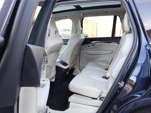 Used 2017 Volvo XC90 T5 Momentum w/ Vision Package image 24