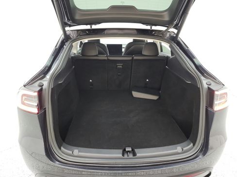 Used 2025 Tesla Model Y Long Range RWD image 30