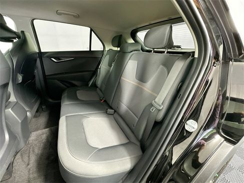 Used 2024 Kia Niro LX image 23
