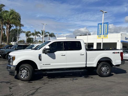 Used 2018 Ford F350 Lariat w/ Lariat Value Package image 2