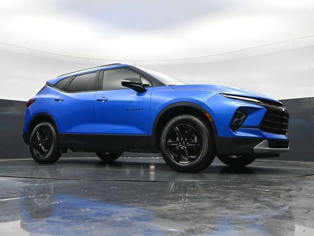 Used 2024 Chevrolet Blazer LT w/ Sound & Technology Package FWD image 40