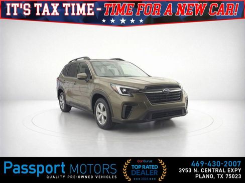 Used 2023 Subaru Ascent Premium w/ Convenience Package image 3