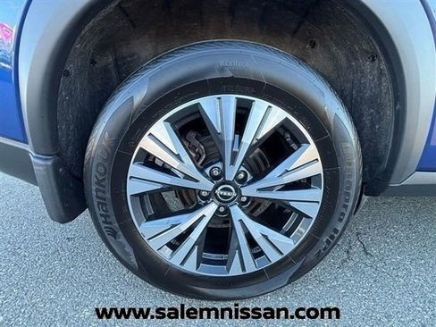 Used 2023 Nissan Rogue SV w/ SV Premium Package image 19