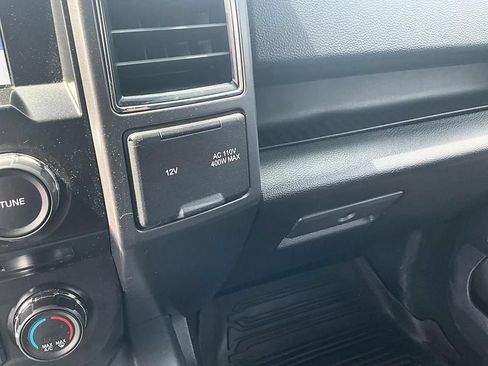 Used 2017 Ford F150 XLT w/ Equipment Group 302A Luxury AWD/4WD image 25