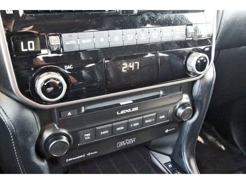 Used 2023 Lexus GX 460 Premium AWD/4WD image 25