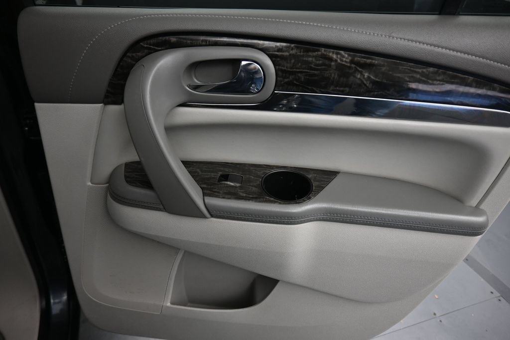Used 2014 Buick Enclave Leather FWD image 40