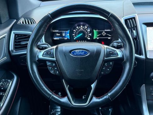 Used 2020 Ford Edge ST-Line image 29