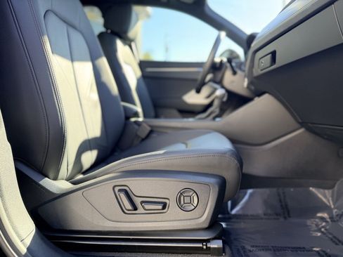 Certified 2024 Audi Q3 2.0T Premium image 21