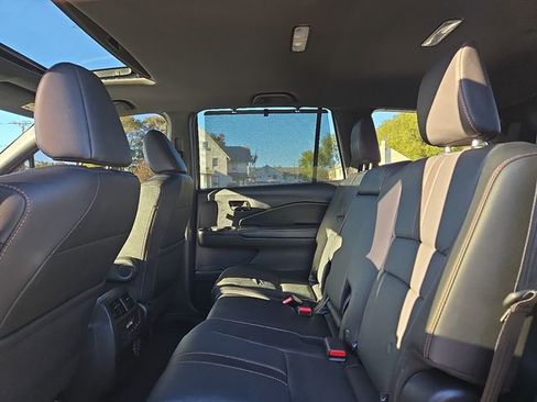 Used 2022 Honda Pilot TrailSport image 10