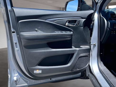 Used 2023 Honda Ridgeline RTL-E image 21