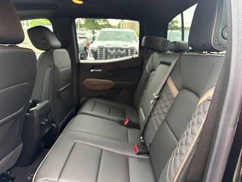 New 2026 GMC Canyon Denali w/ LPO, Denali Black Edition AWD/4WD image 21