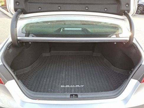 Certified 2020 Toyota Camry XSE image 29