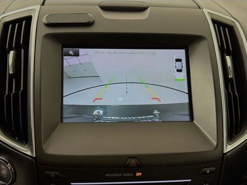 Used 2015 Ford Edge Titanium w/ Equipment Group 301A AWD/4WD image 13